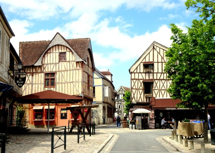 cite medieval provins tinarages